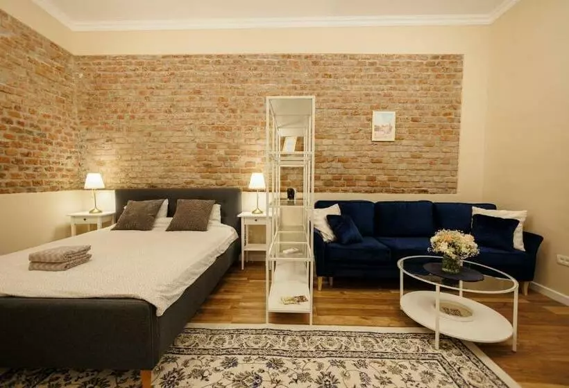 Jolie Flat In The Heart Of The City