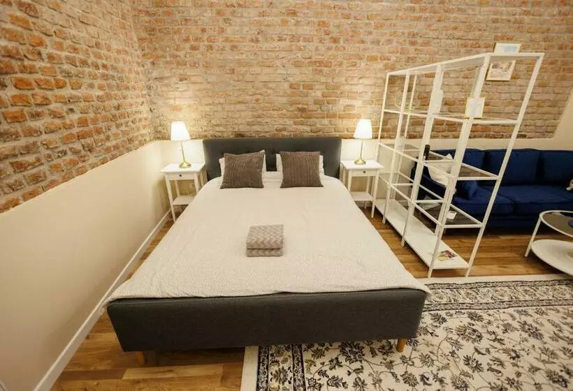 Jolie Flat In The Heart Of The City