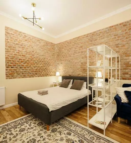 Jolie Flat In The Heart Of The City
