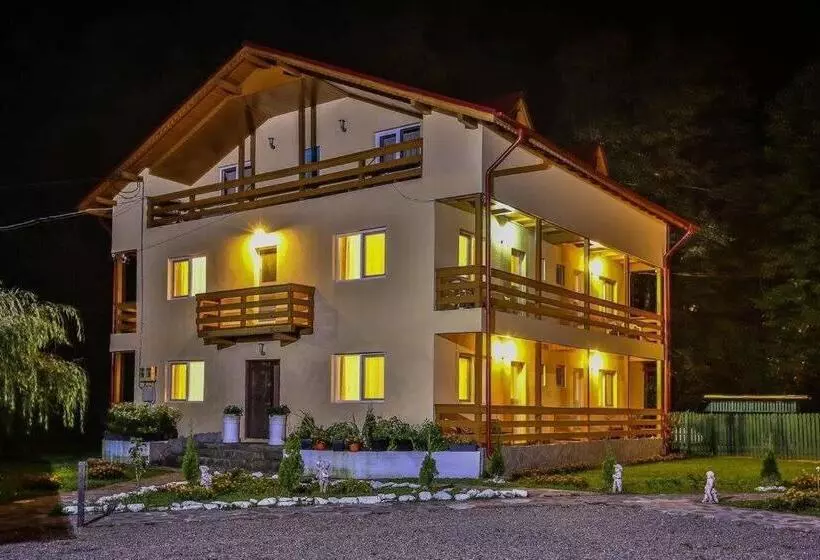 Pensiunea La Padure Cheia, Prahova