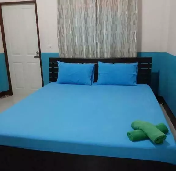 ユースホステル เพชรสุดาเฮ้าส์