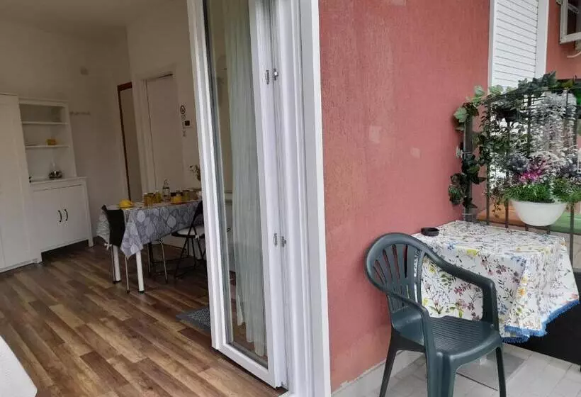 Aamiaismajoitus (B&B) Cristel Malpensa Room