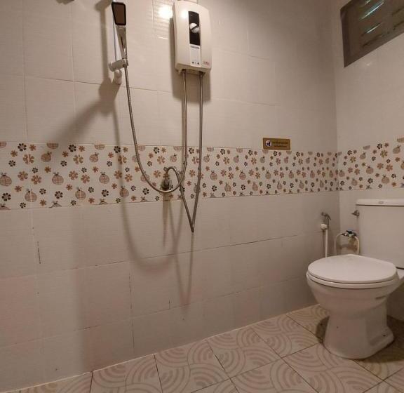 هتل ชาลีรีสอร์ท ชุมพร