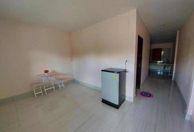 هتل ชาลีรีสอร์ท ชุมพร