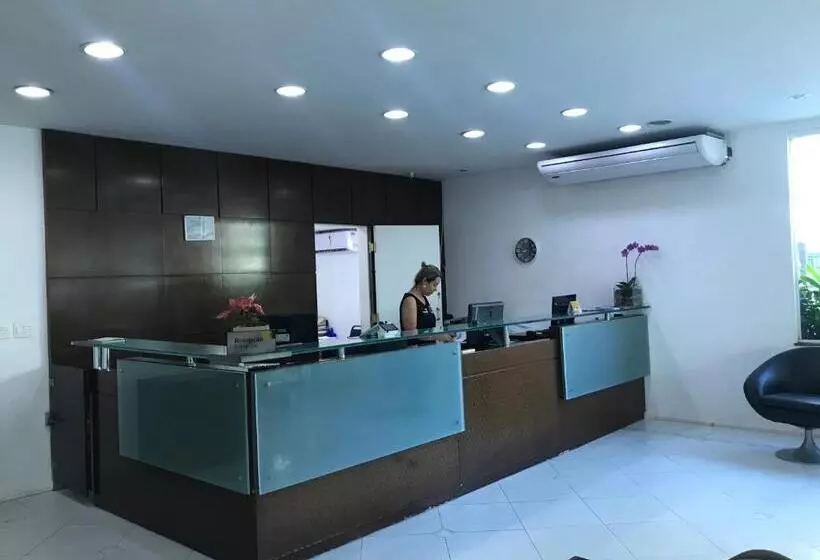 هتل Boulevard Riviera Flat   Vista Mar E Clube