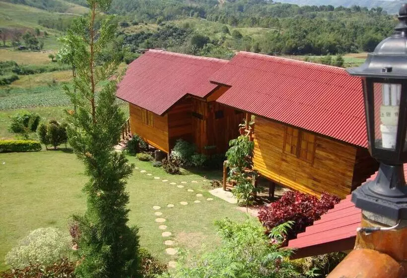 Majatalo ภูน้ำทิพย์ รีสอร์ท