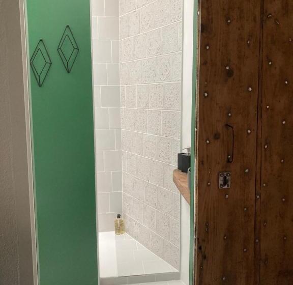 Studio Refait à Neuf Cœur D’uzès