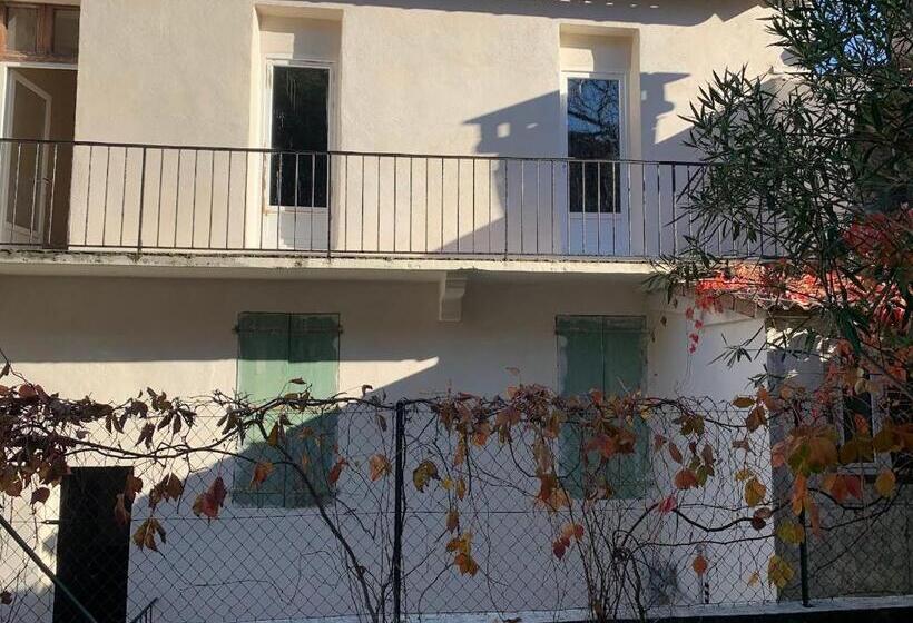 T2 Entièrement équipé Et Refait à Neuf à 10mn Alès