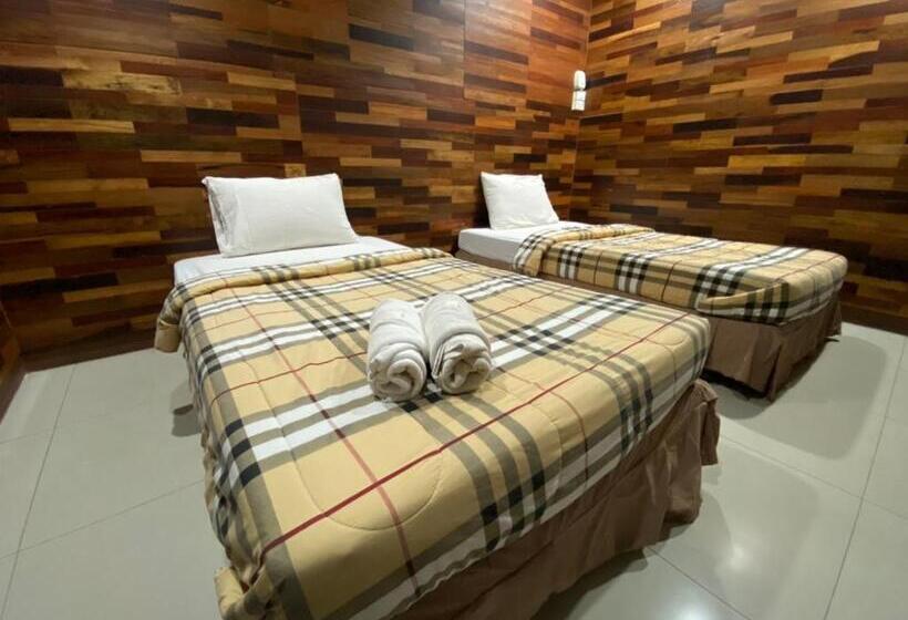 โรงแรมภูน้ำฟ้า   Phunumfha Hotel ชุมแพ