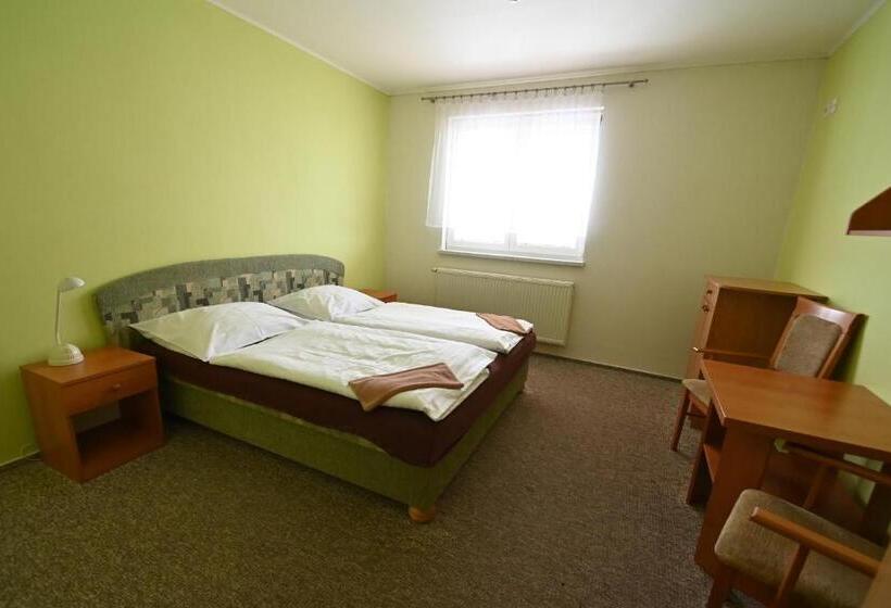 ペンション Penzion Na Vrbici