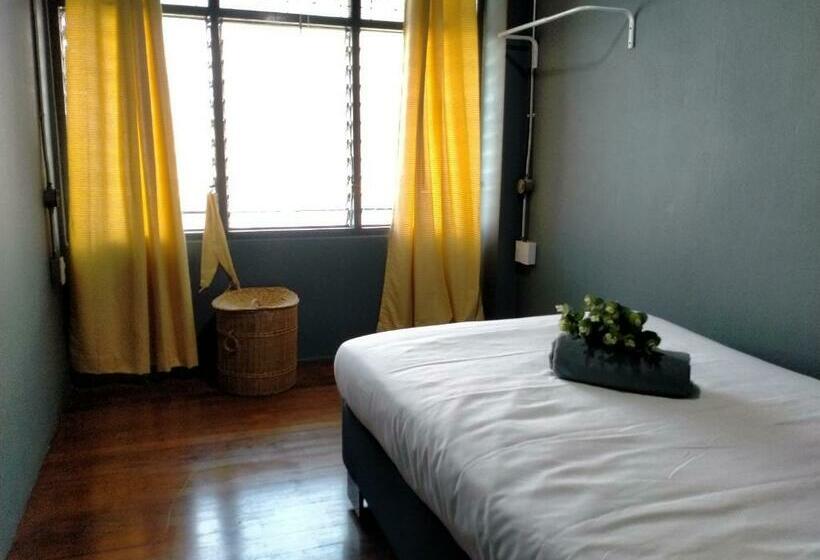 بنسيون Tharuadaeng Old City Ayutthaya ท่าเรือแดง กรุงเก่า อยุธยา