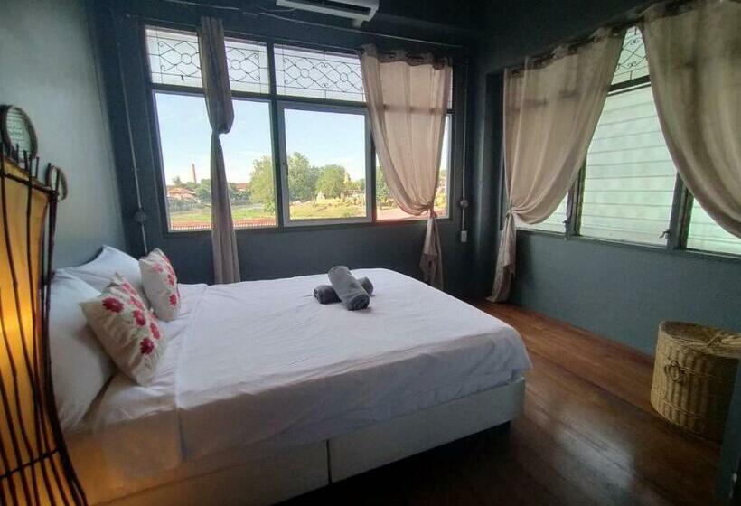 بنسيون Tharuadaeng Old City Ayutthaya ท่าเรือแดง กรุงเก่า อยุธยา