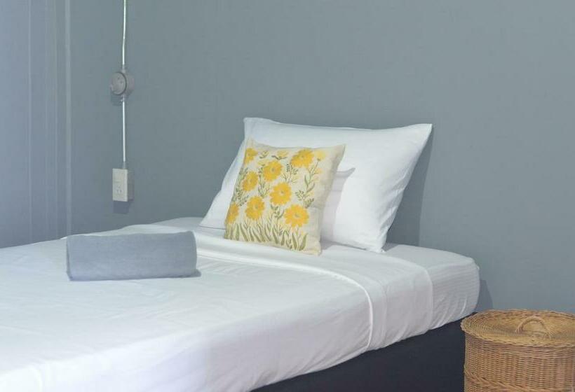 بنسيون Tharuadaeng Old City Ayutthaya ท่าเรือแดง กรุงเก่า อยุธยา