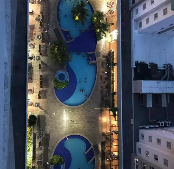 リゾートホテル Flat Em Olímpia Em Frente Ao Park
