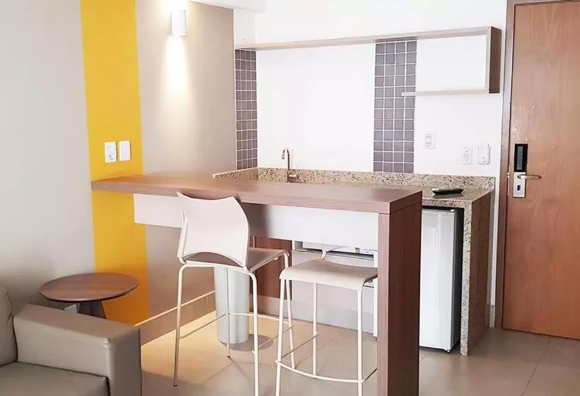 リゾートホテル Flat Em Olímpia Em Frente Ao Park