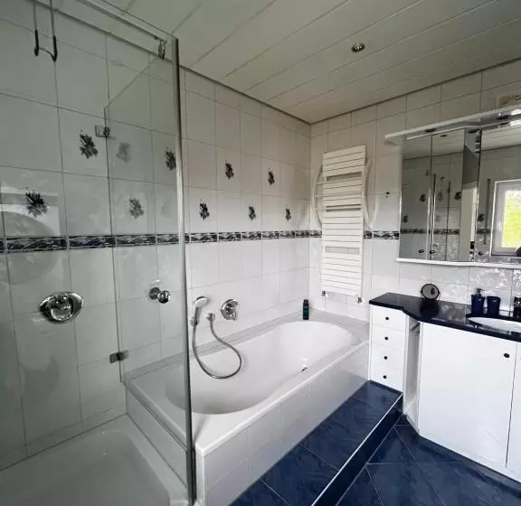 Schöne 110 Qm Große Moderne Und Helle Wohnung