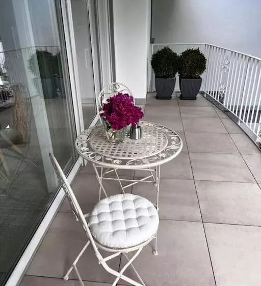 Schöne 110 Qm Große Moderne Und Helle Wohnung