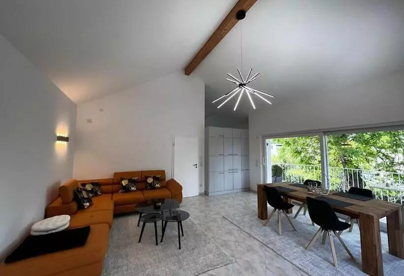 Schöne 110 Qm Große Moderne Und Helle Wohnung