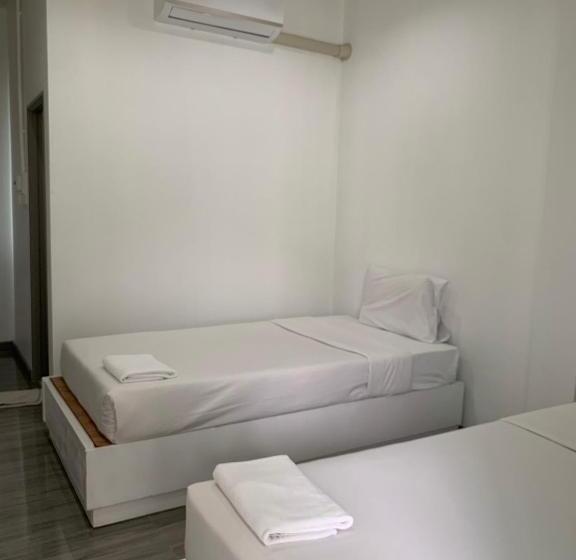 Otel กิจตรงวิลล์ รีสอร์ท Kittrongvill