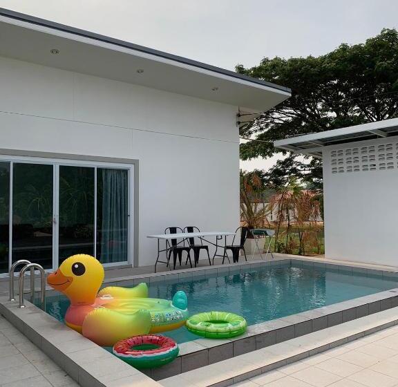 Otel กิจตรงวิลล์ รีสอร์ท Kittrongvill