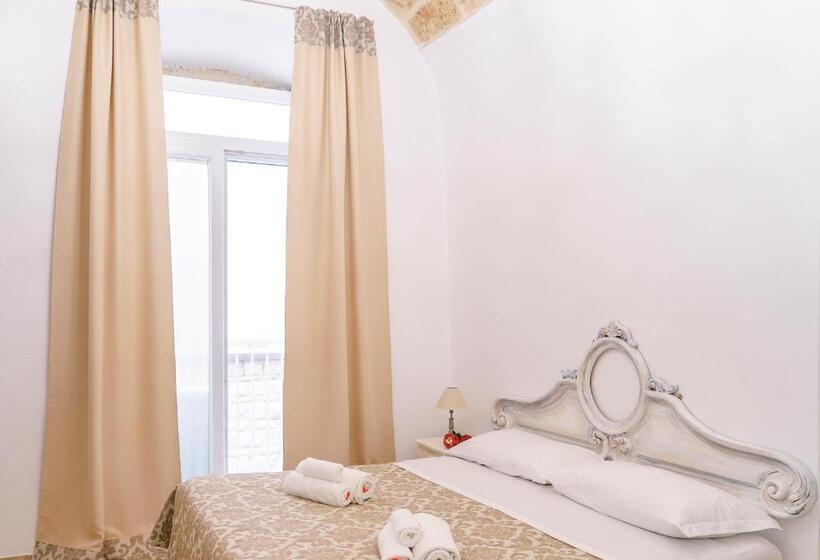 پانسیون Corte Pietrantica Charming Rooms & Suites