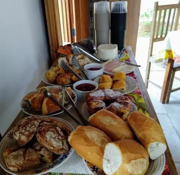 پانسیون Pousadinha Vila Valentina