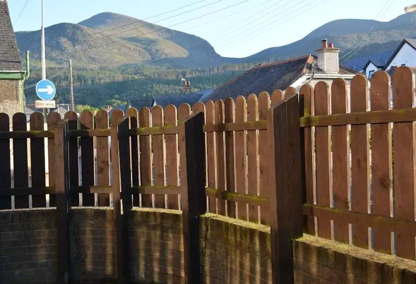 Central Apartment 3b