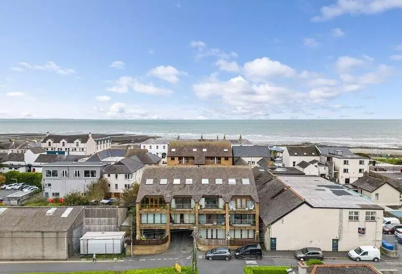 Central Apartment 3b