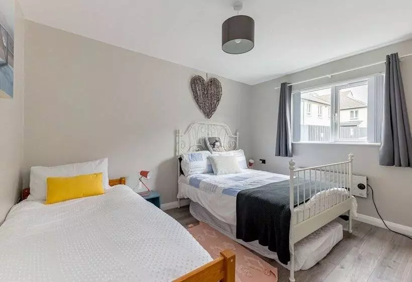 Central Apartment 3b