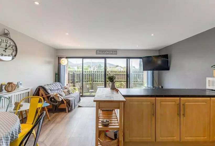 Central Apartment 3b