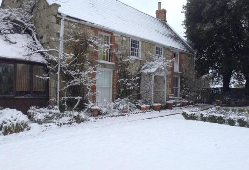 צימר Stroud House