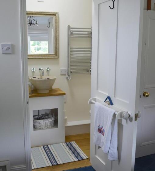 צימר Stroud House