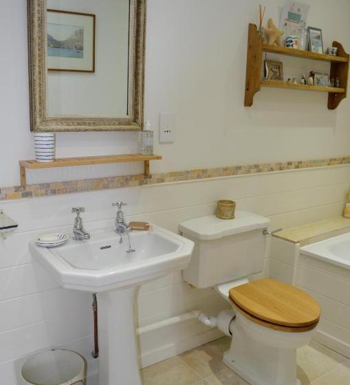 צימר Stroud House