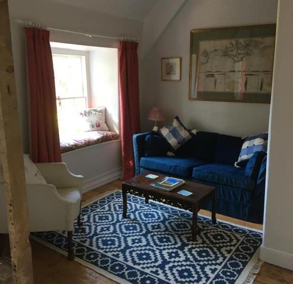 צימר Stroud House