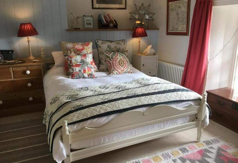 צימר Stroud House