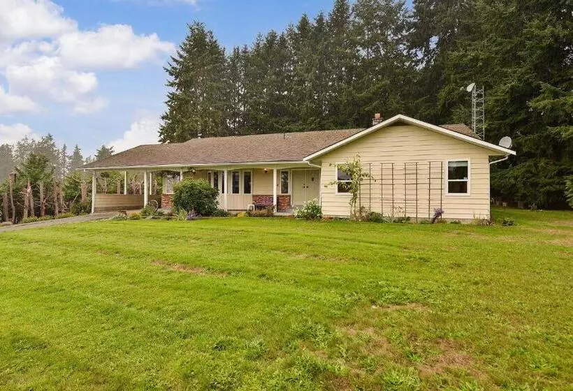 Cowichan Valley Country Escape