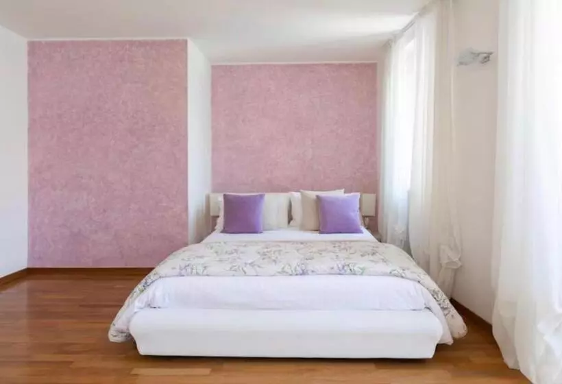 Luxury Lakefront Property