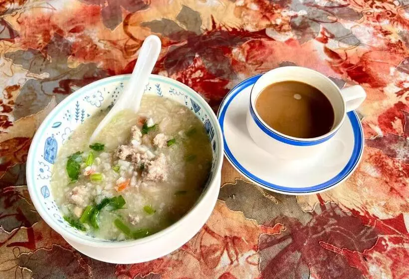 پانسیون นพรัตน์การ์เด้นฮิลล์