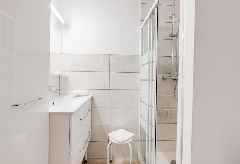 The Bells Charming T2 Near The Lake