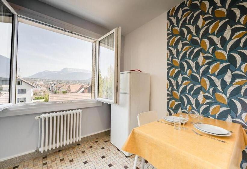 The Bells Charming T2 Near The Lake