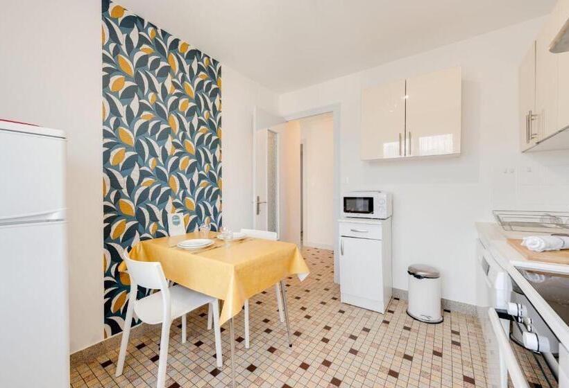 The Bells Charming T2 Near The Lake