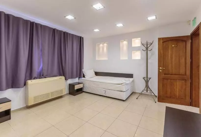 هاستل стаи за гости хан крум