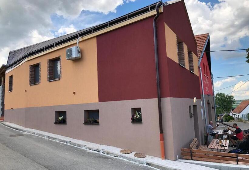 فندق صغير Penzion Zaječský šenk