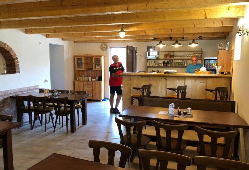 فندق صغير Penzion Zaječský šenk