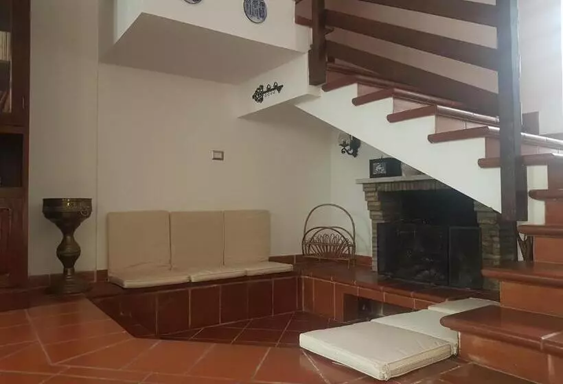 Aamiaismajoitus (B&B) La Casa Blanca
