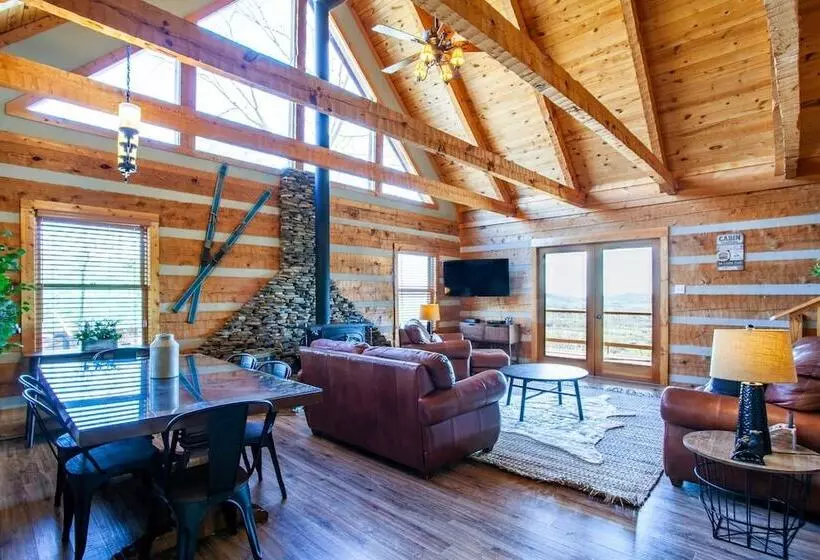 Big Bear Lodge In Sevierville