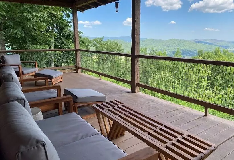 Big Bear Lodge In Sevierville
