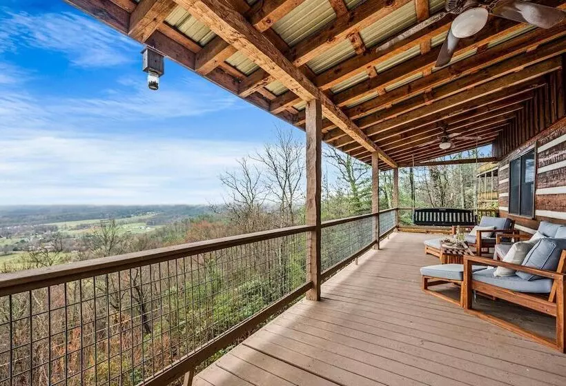 Big Bear Lodge In Sevierville