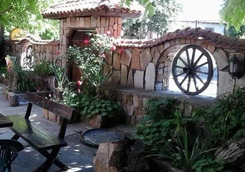 Hotel семеен хотел национал