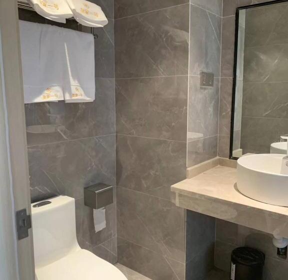 Отель 皇家一号度假村 Tourist Garden